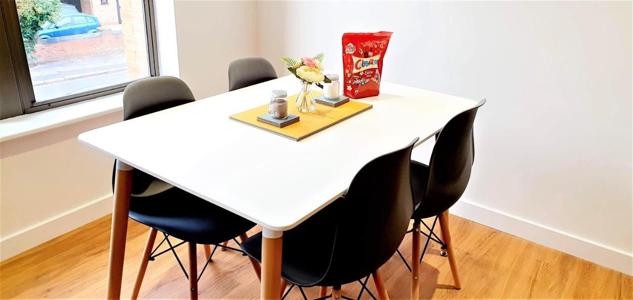Cliftonville Heights - 2 Bed Home Away From Home Northampton Exteriér fotografie